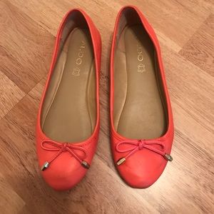 Flats shoes